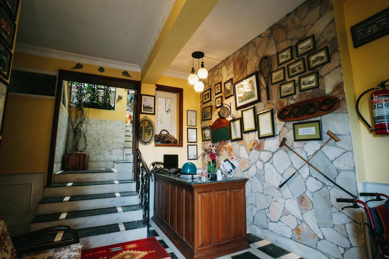 Rock Cliff Home Stay Shillong Exterior photo