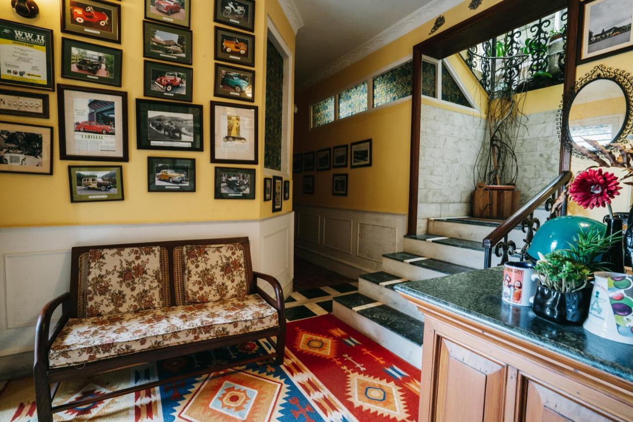 Rock Cliff Home Stay Shillong Exterior photo