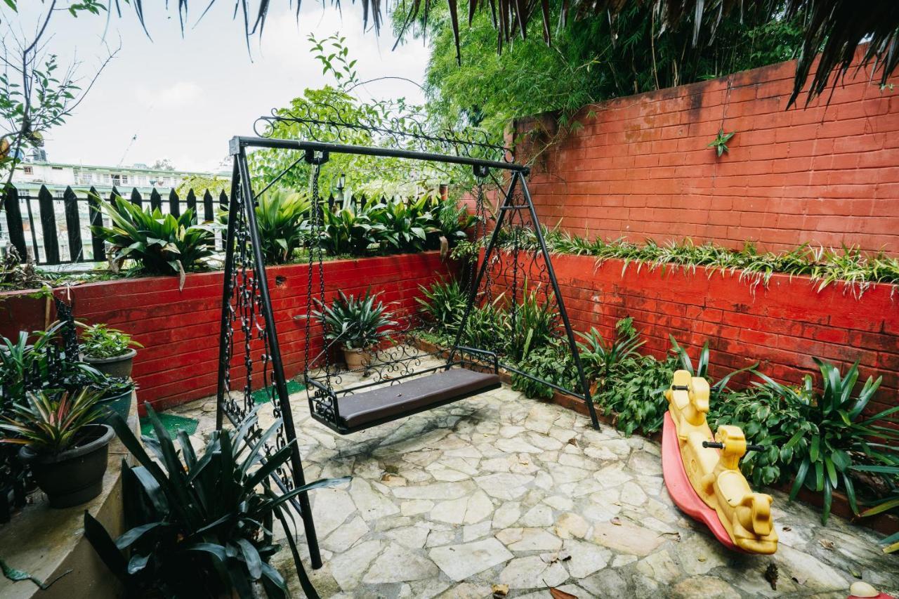 Rock Cliff Home Stay Shillong Exterior photo