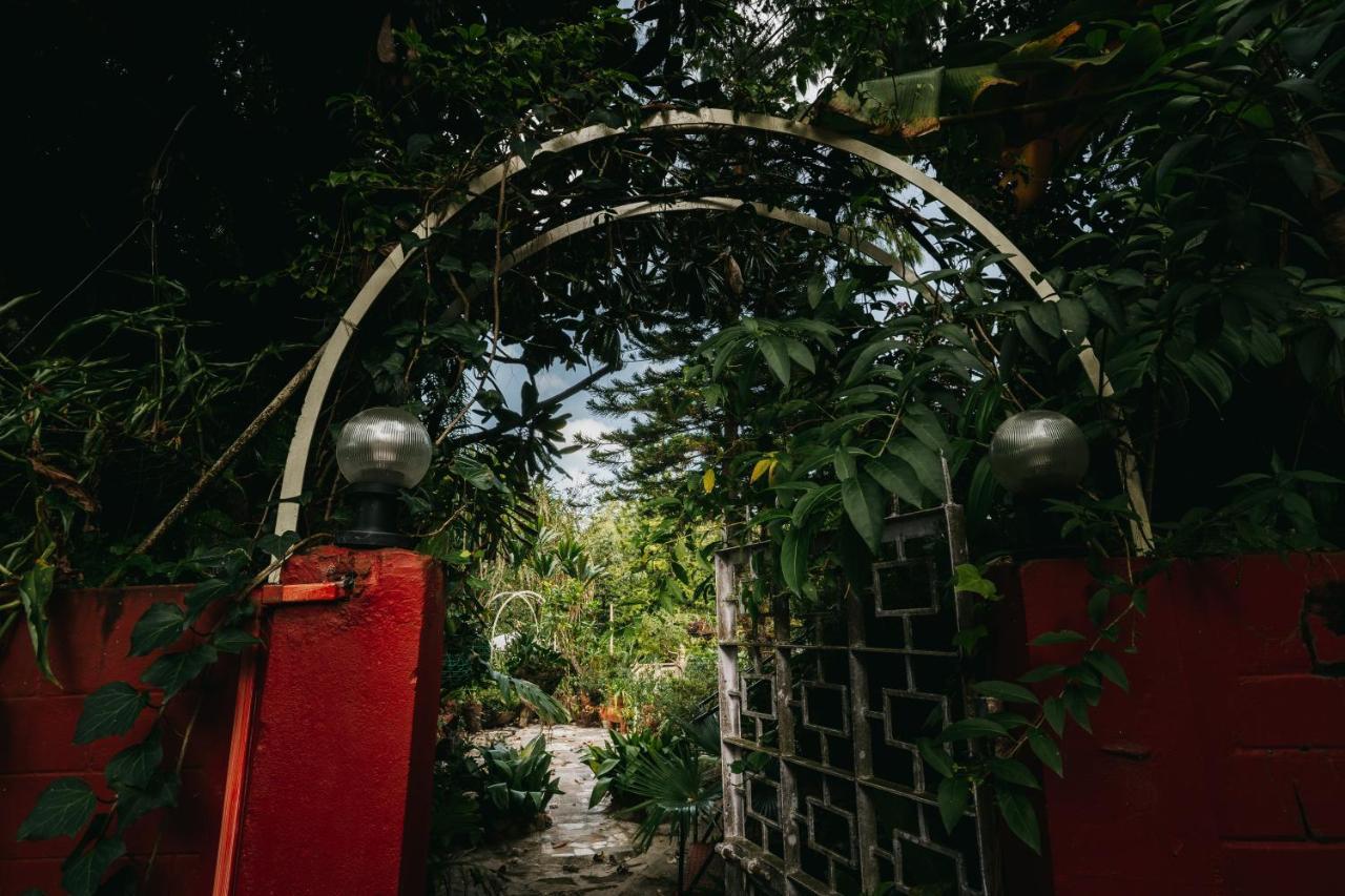 Rock Cliff Home Stay Shillong Exterior photo
