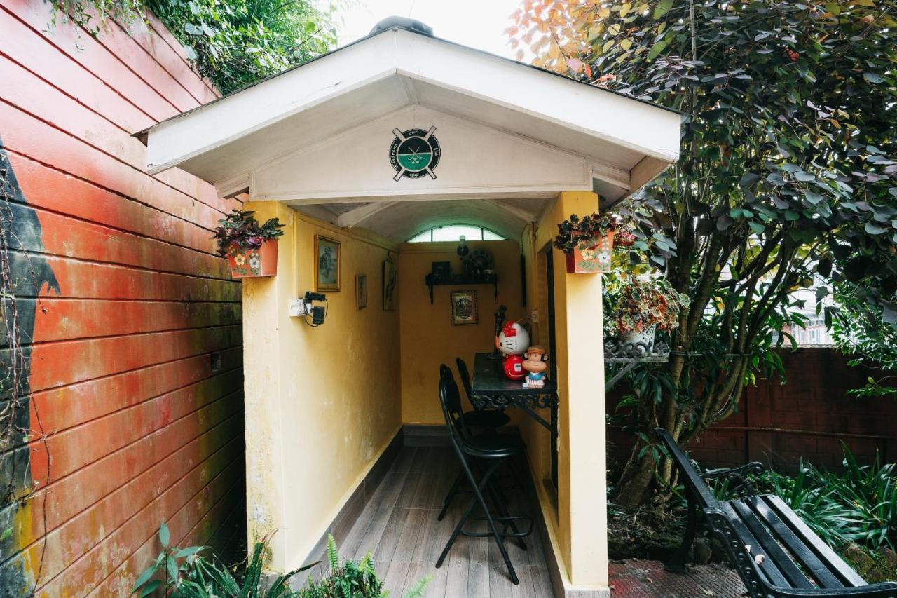 Rock Cliff Home Stay Shillong Exterior photo